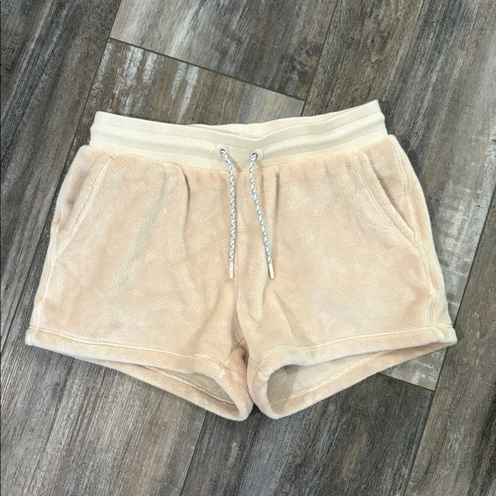 Athleta Girl Feelin’ Great Chantilly Cream Fleece Shorts size 12 - Picture 2 of 6